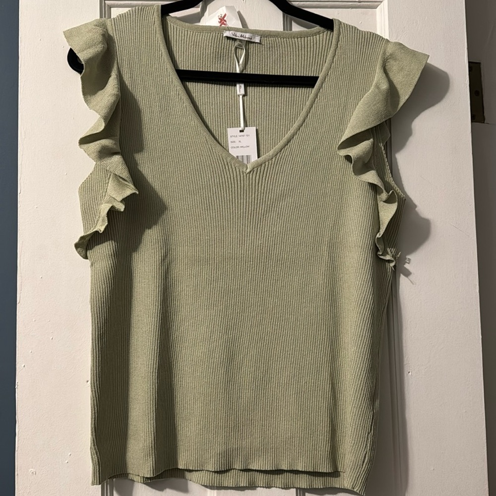 Top with shoulder flares